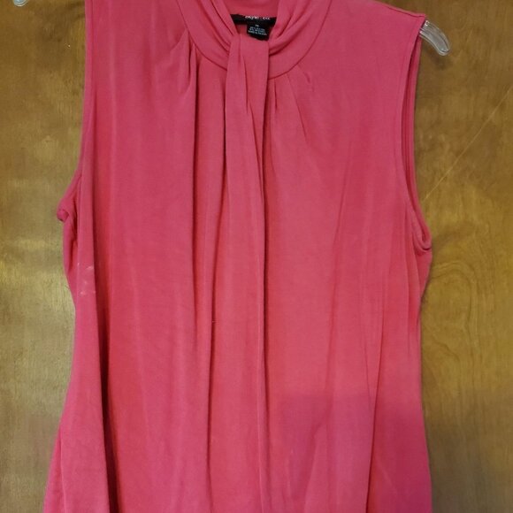 Style & Co. Tops - Style & Co Pleated Tank top